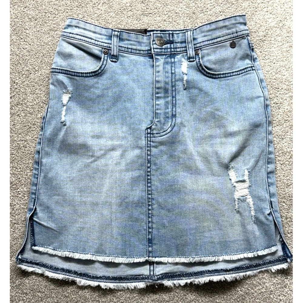 Element Denim Y2K‎ Mini Skirt Light Wash Distressed Frayed Hem Size 25